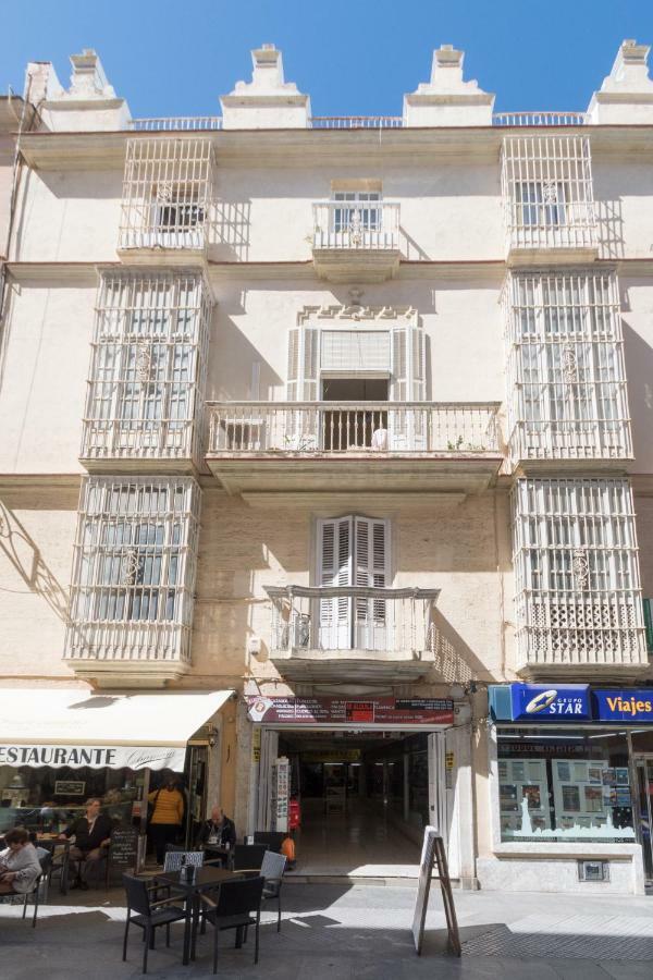Apartamento La Galeria De San Antonio 加的斯 外观 照片